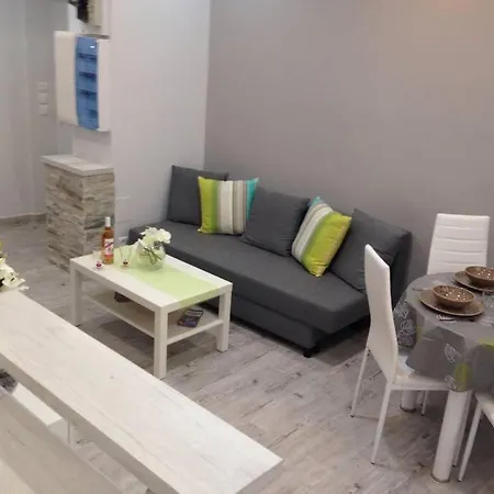L32 Mozart 2 Bedrooms, Ac, Wifi, 10 Mins نيس