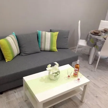 L32 Mozart 2 Bedrooms, Ac, Wifi, 10 Mins نيس